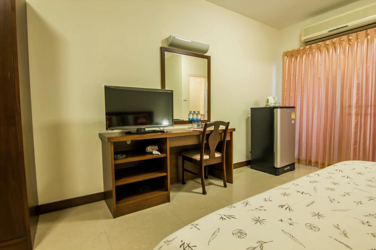 בנגקוק Zen Rooms Sukhumvit 81 מראה חיצוני תמונה