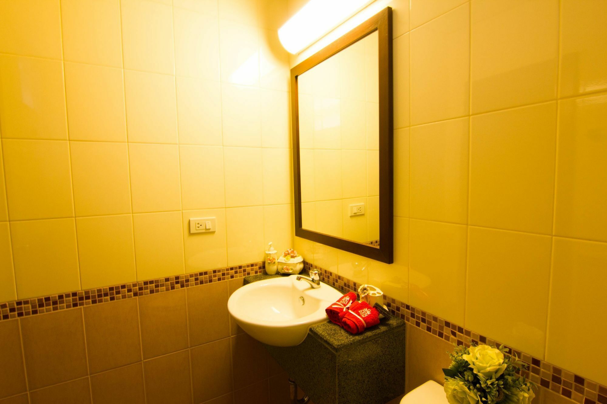 בנגקוק Zen Rooms Sukhumvit 81 מראה חיצוני תמונה